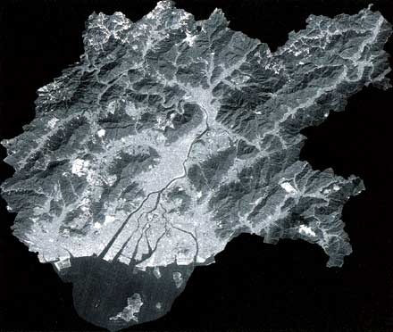 High resolution satellite image map